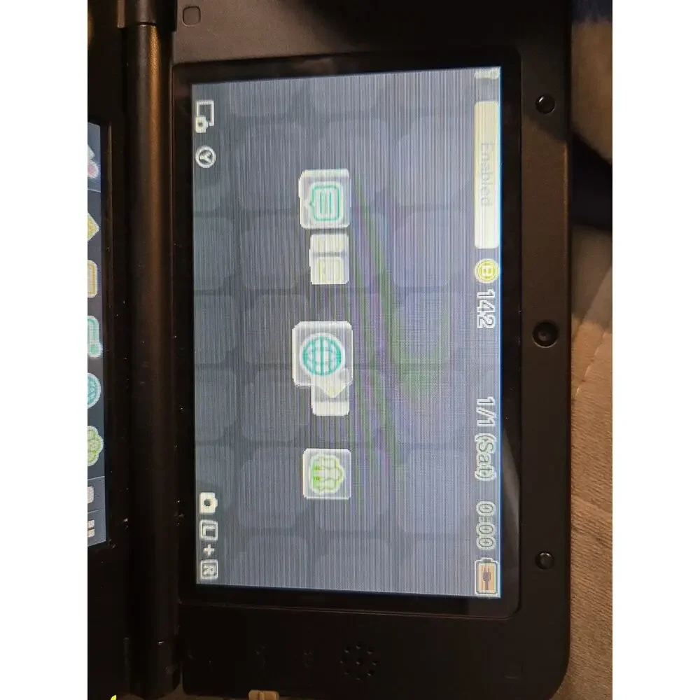 Nintendo 3DS XL Blue With Charger and Hard CASE